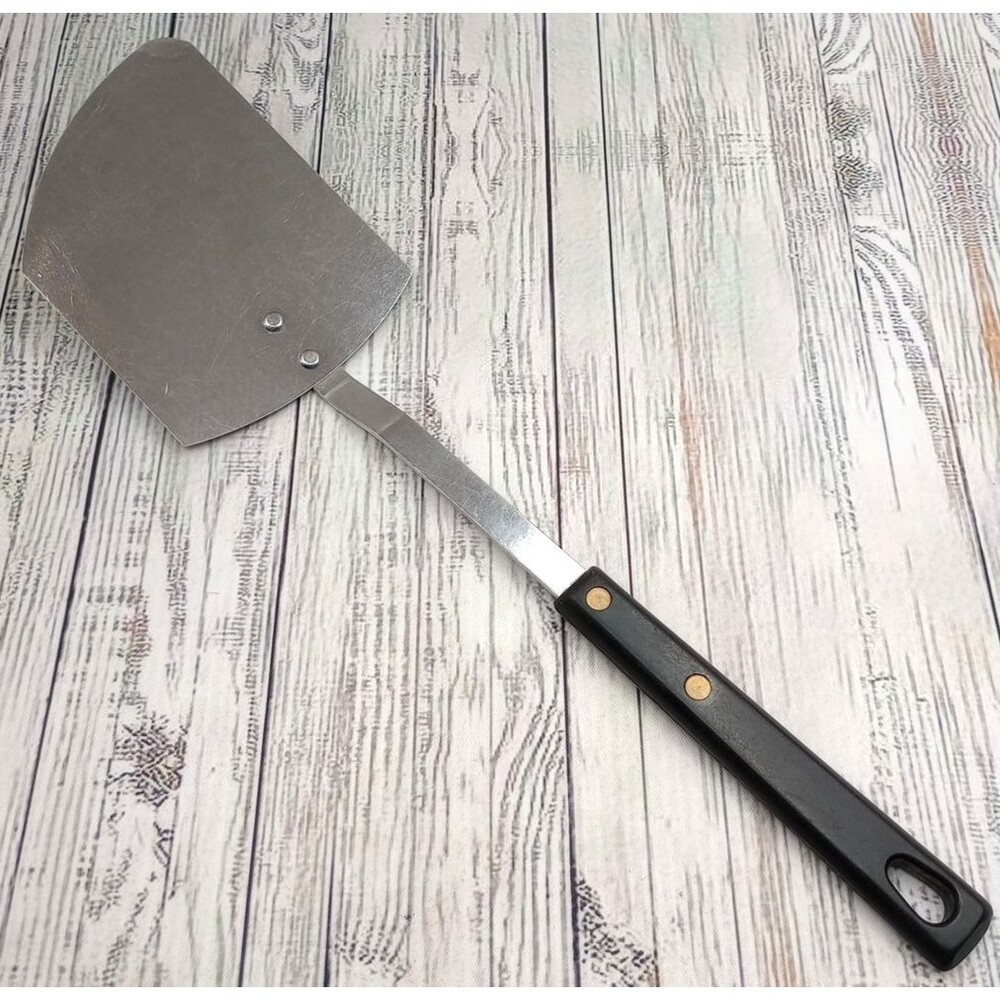 Vtg Royal Brand Sharp Cutter Stainless Solid Angled Spatula Black Handle USA